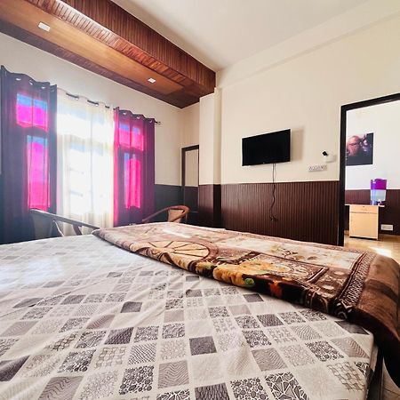 Residence Inn Homestay Шимла Экстерьер фото