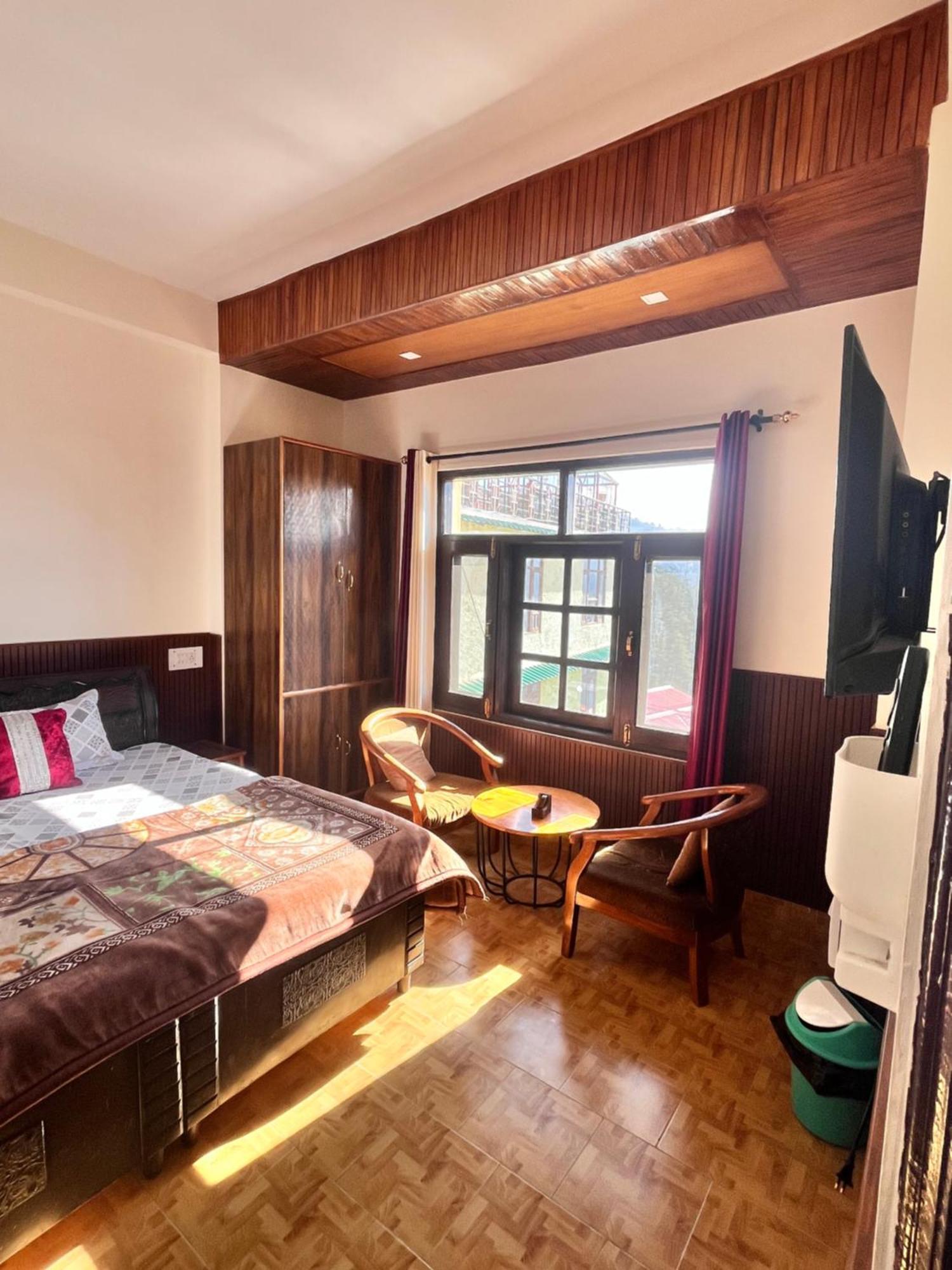 Residence Inn Homestay Шимла Экстерьер фото